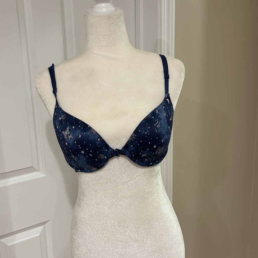 PINK Victoria's Secret Blue Lace Underwire Bra